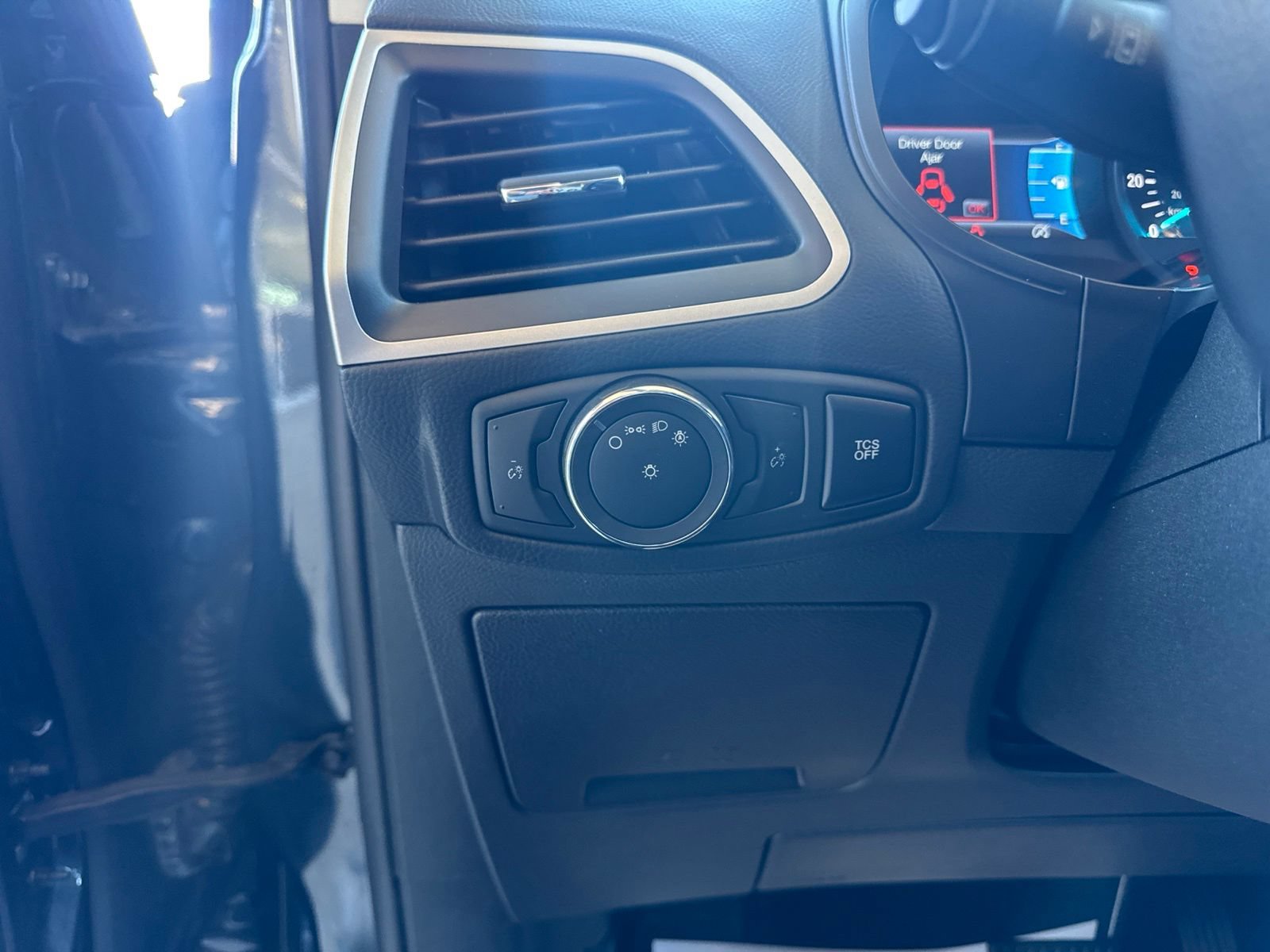 Certified 2023 Ford Edge SE AWD/4WD image 24