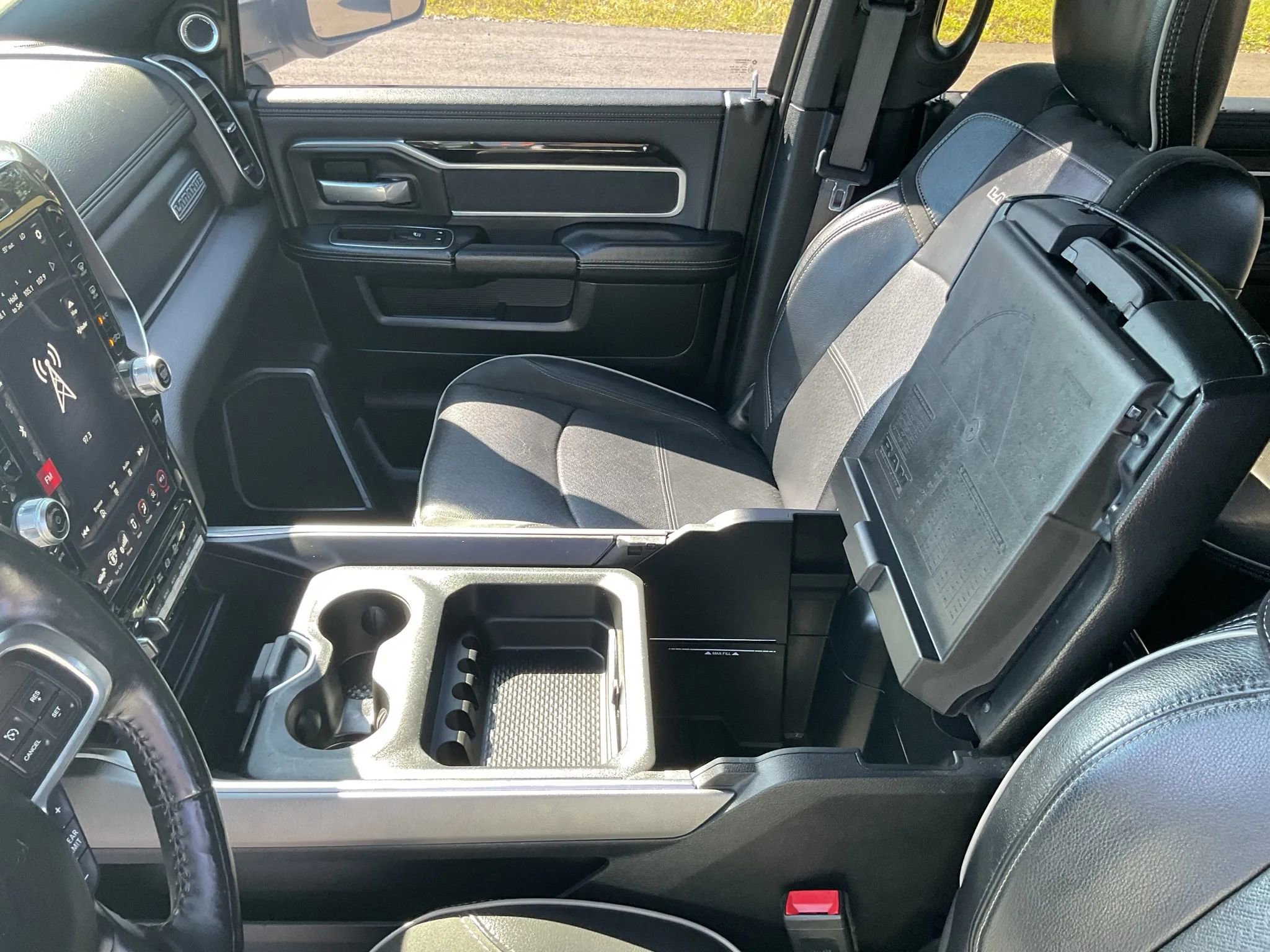 Used 2020 RAM 2500 Laramie image 34