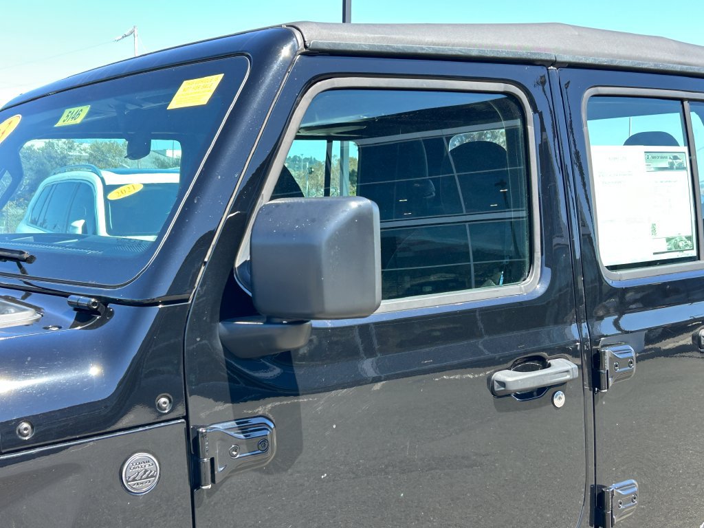 Used 2023 Jeep Gladiator Sport AWD/4WD image 10