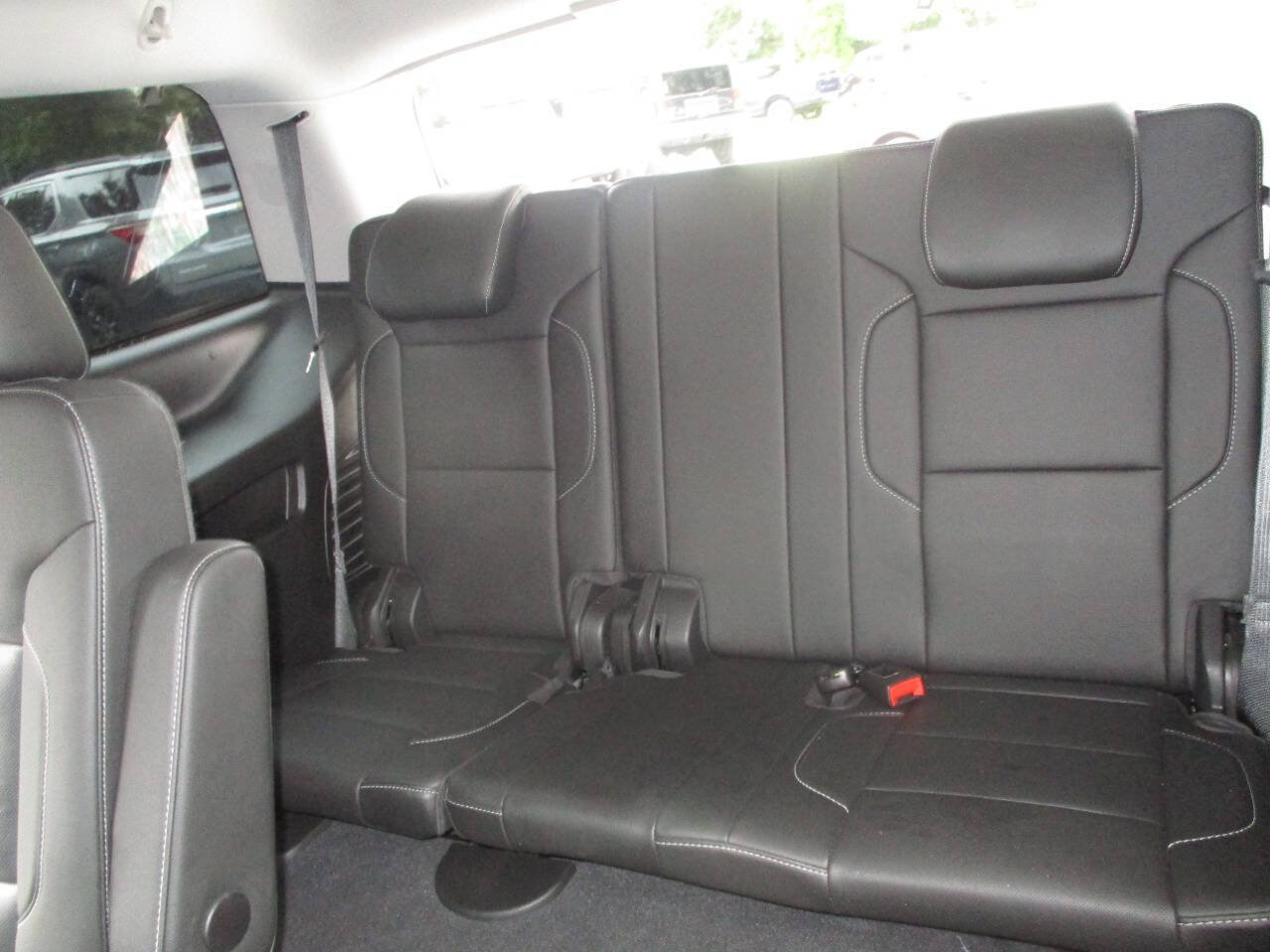 Used 2019 GMC Yukon SLT w/ Premium Edition AWD/4WD image 35