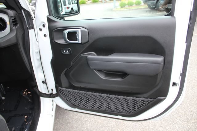 Used 2024 Jeep Wrangler Unlimited Sport AWD/4WD image 31