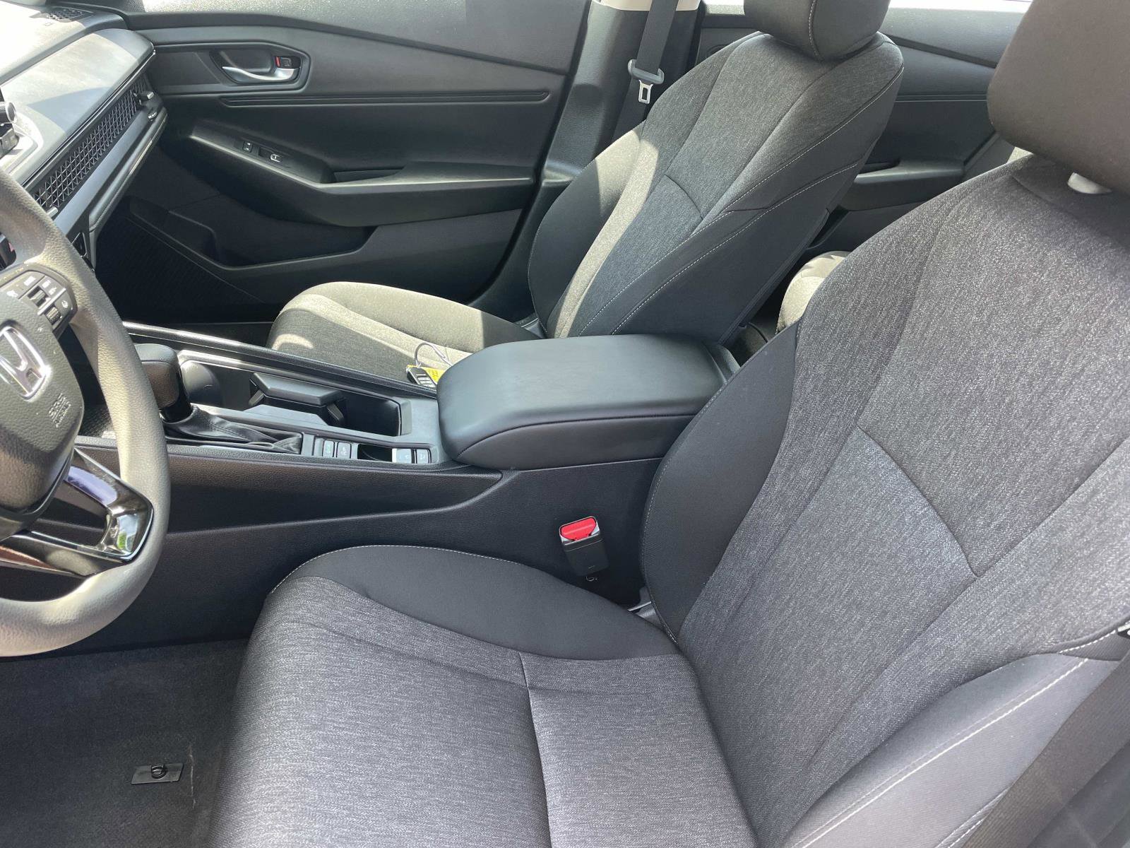 Used 2025 Honda Accord SE image 16