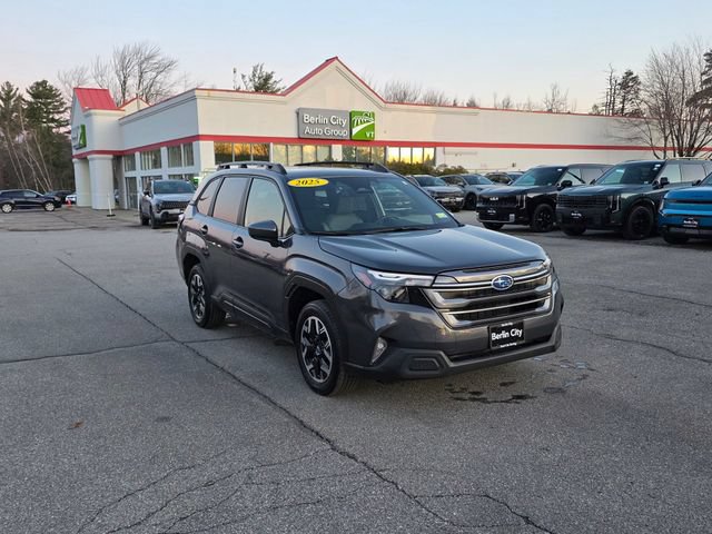 Used 2025 Subaru Forester Premium AWD/4WD image 32