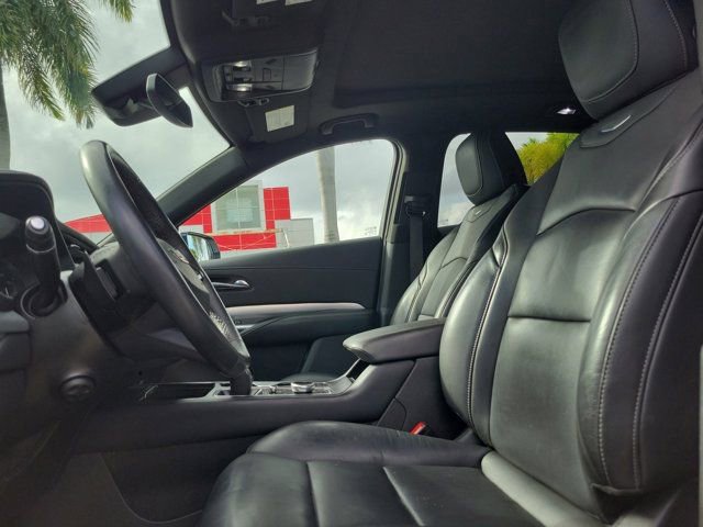 Used 2022 Cadillac XT4 Premium Luxury w/ Technology Package image 16