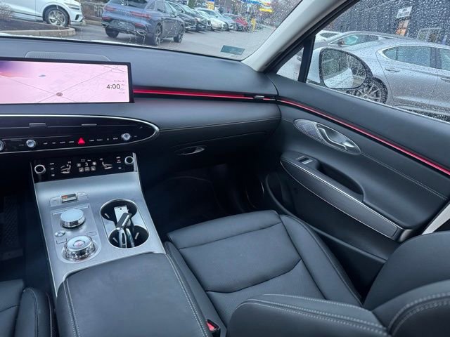 Used 2026 Genesis GV70 2.5T Select image 37