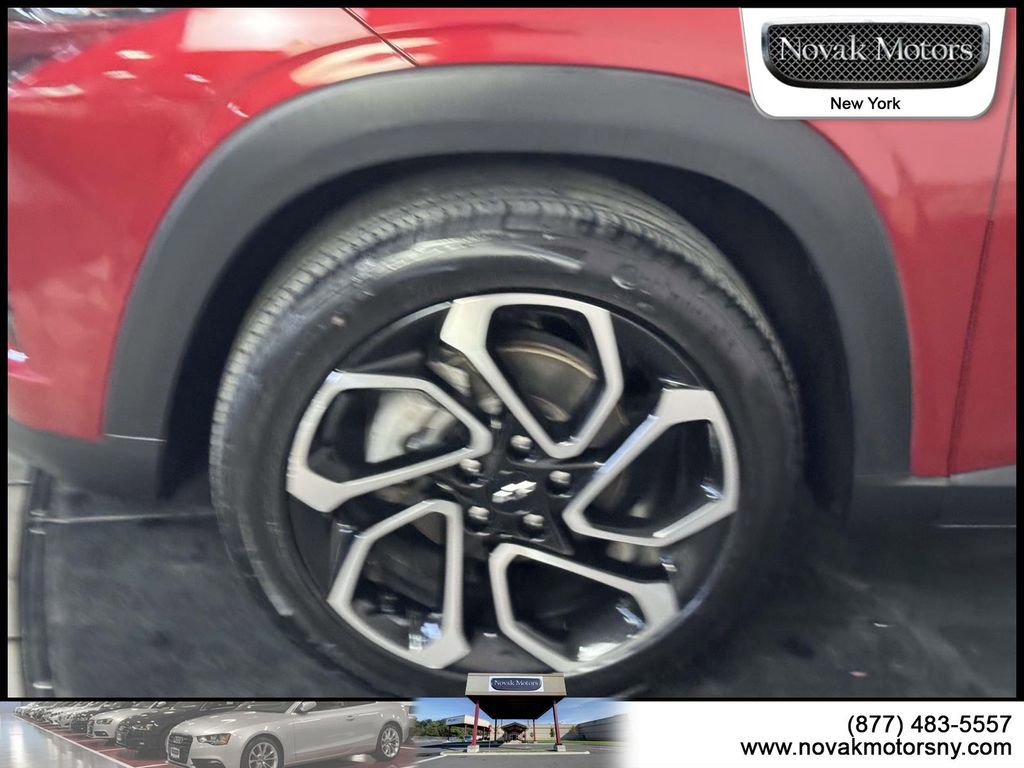 Used 2024 Chevrolet Trax RS FWD image 10
