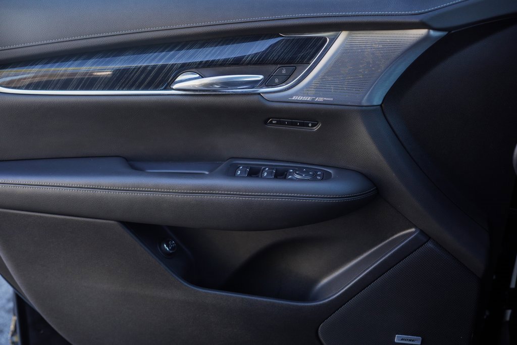 Used 2023 Cadillac XT6 Premium Luxury image 36