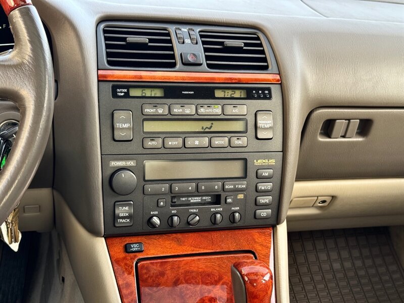 Used 2000 Lexus LS 400 RWD image 28