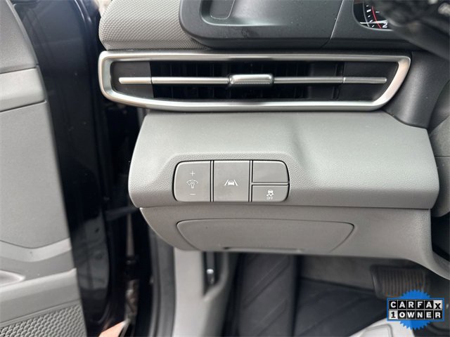 Used 2023 Hyundai Elantra SEL image 12