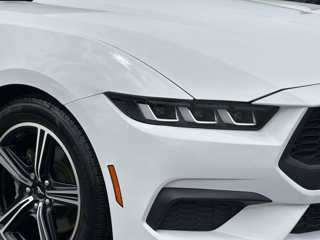 Used 2024 Ford Mustang Premium RWD image 7