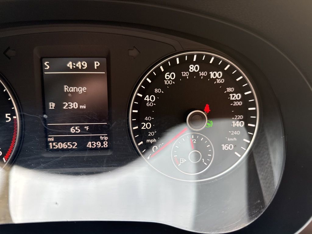 Used 2013 Volkswagen Passat TDI SE FWD image 18