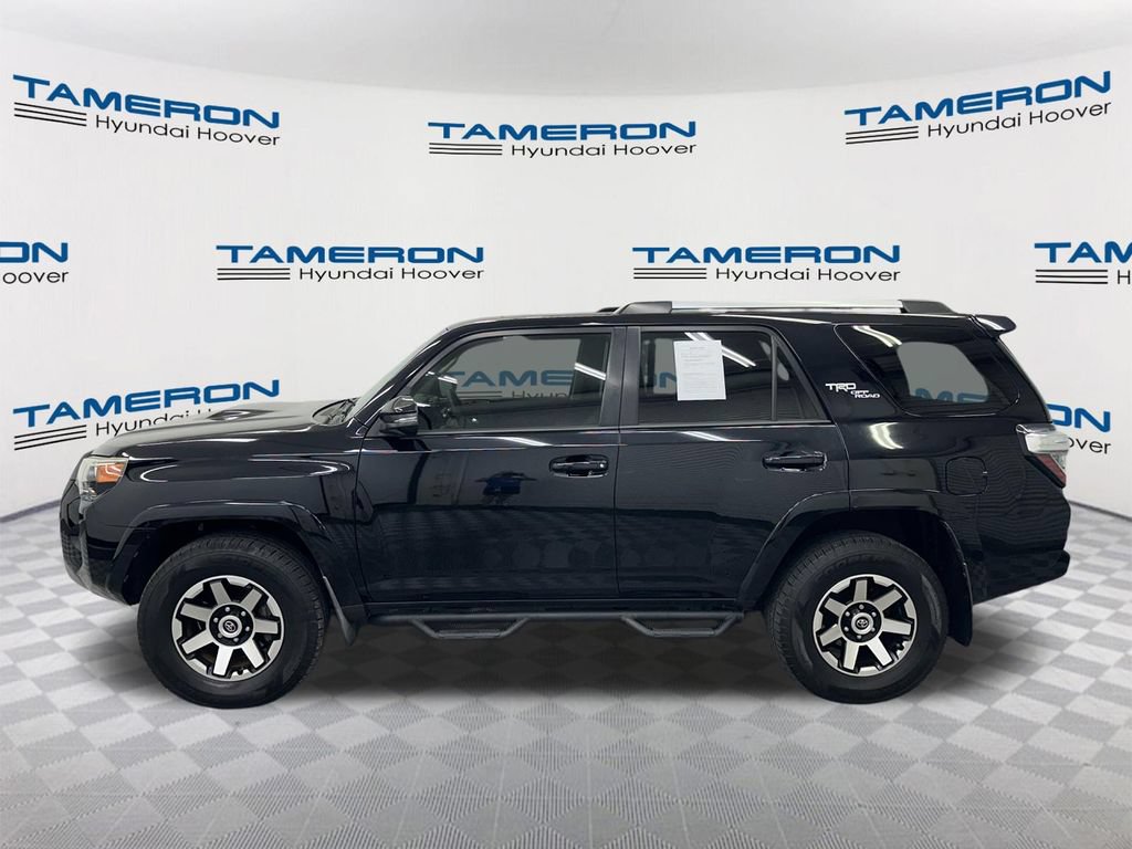 Used 2018 Toyota 4Runner TRD Off-Road Premium AWD/4WD image 2