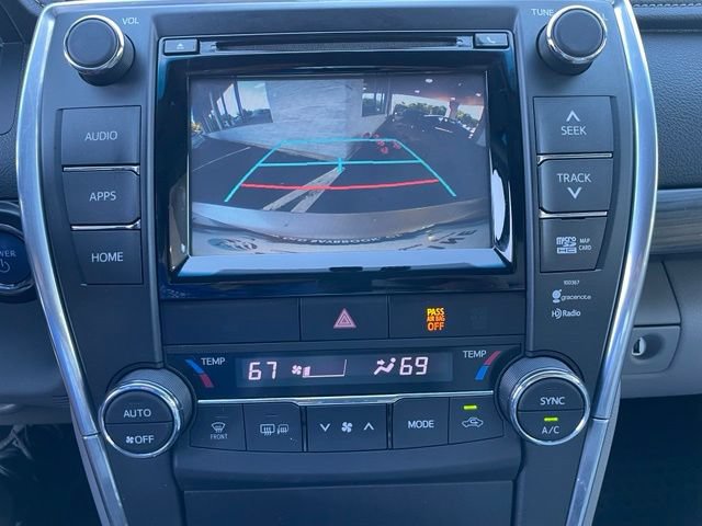 Used 2015 Toyota Camry XLE FWD image 19