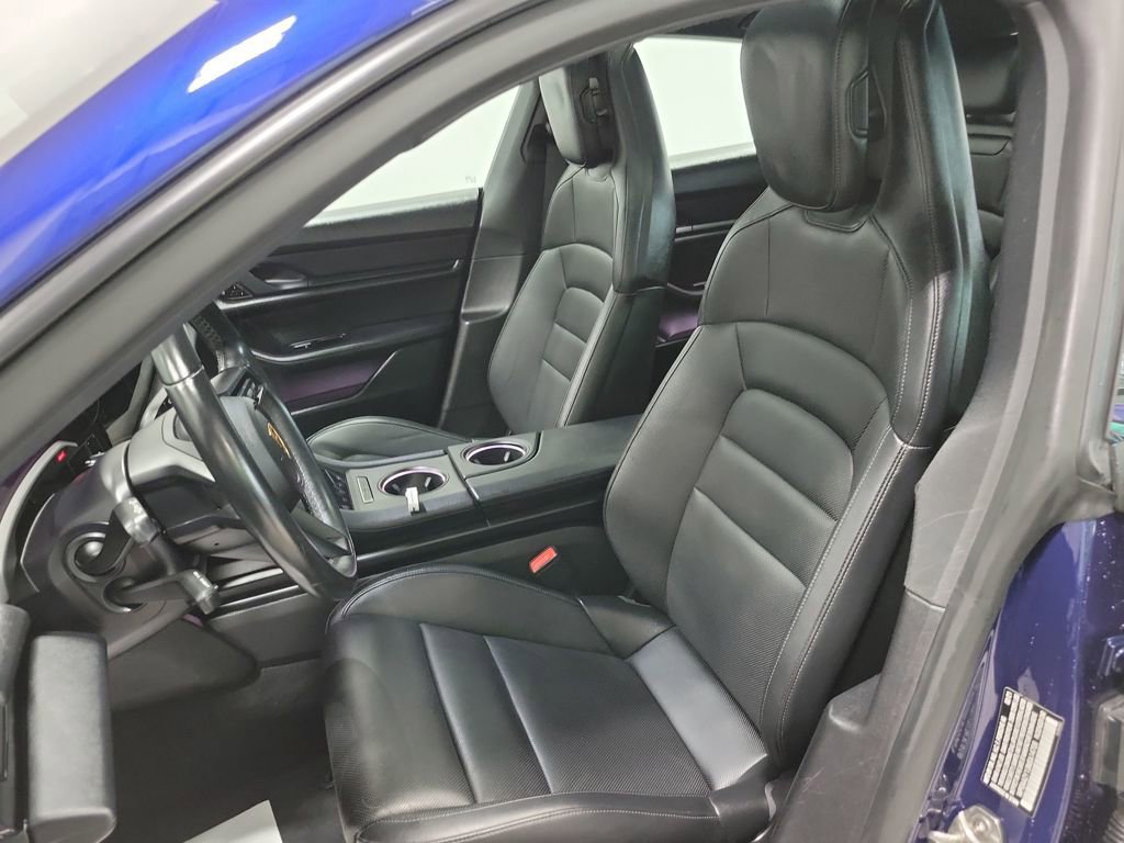 Used 2021 Porsche Taycan image 33