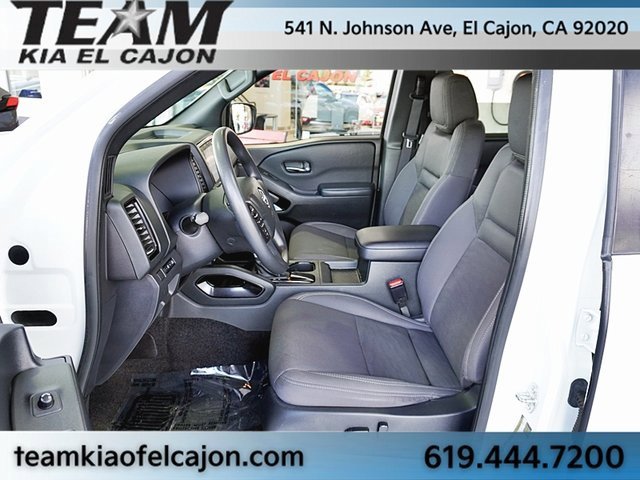 Used 2023 Nissan Frontier SV w/ Midnight Edition Package image 16