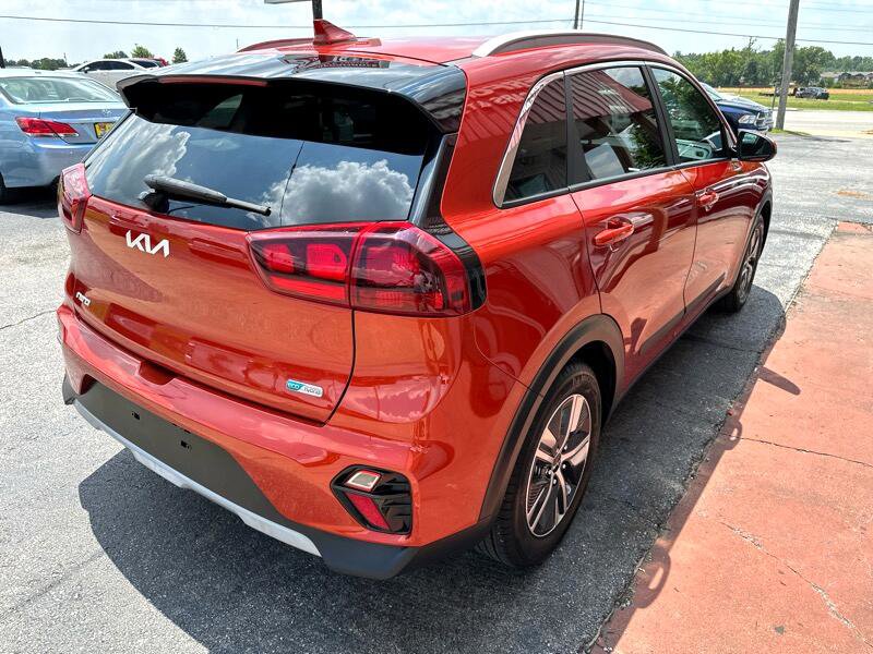 Used 2022 Kia Niro LXS image 6