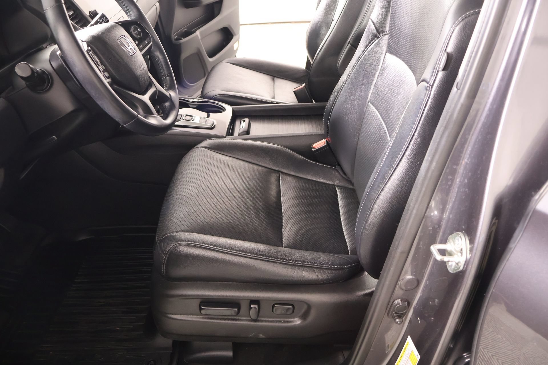 Used 2019 Honda Pilot Elite image 12
