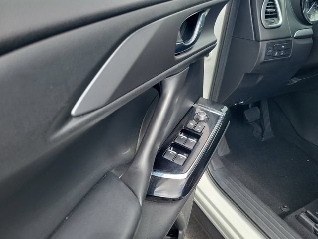 Used 2021 MAZDA CX-9 Touring w/ Touring Premium Package FWD image 10