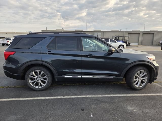 Used 2022 Ford Explorer XLT w/ Equipment Group 202A RWD image 4