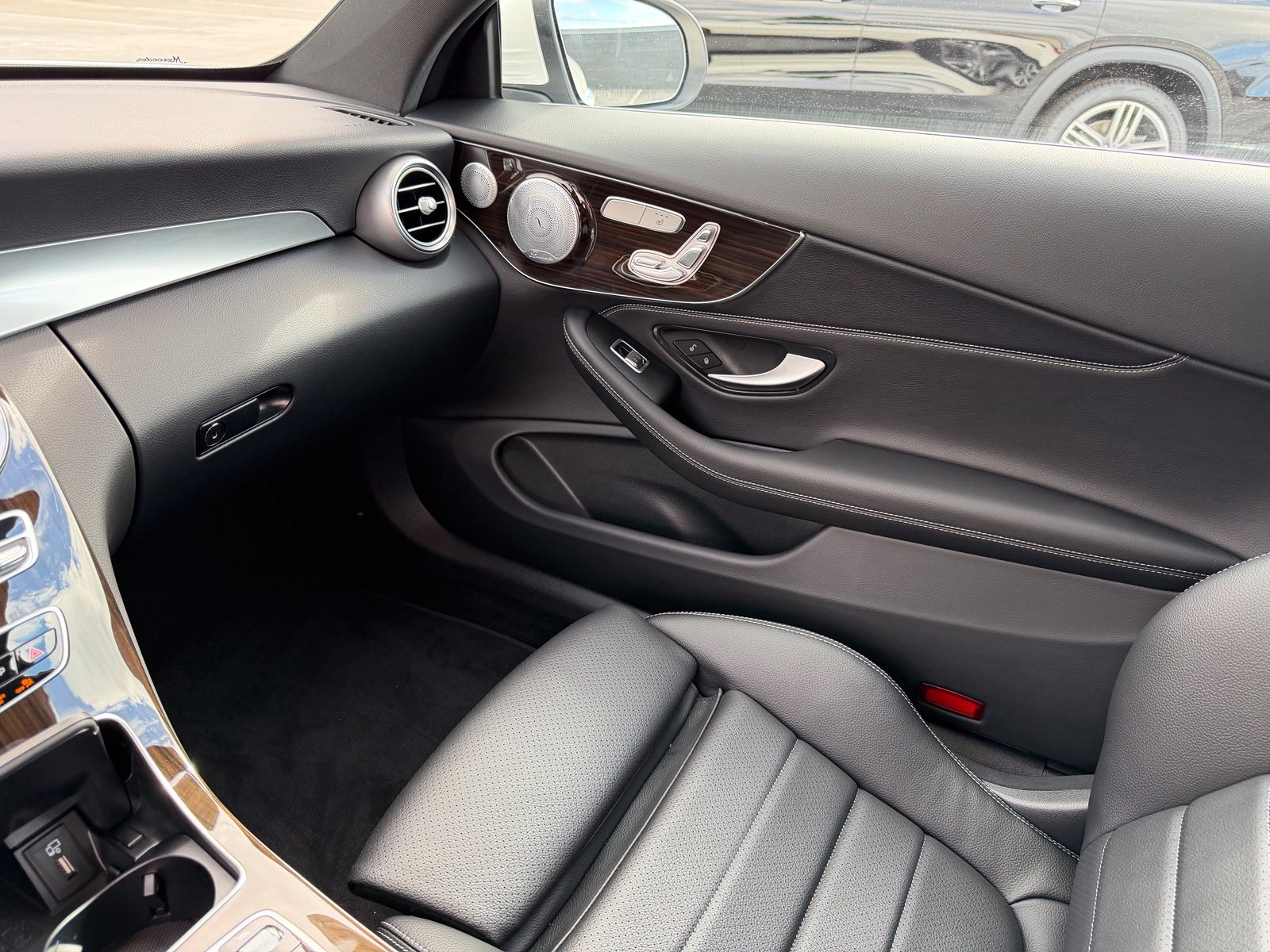 Used 2023 Mercedes-Benz C 300 4MATIC Coupe image 17