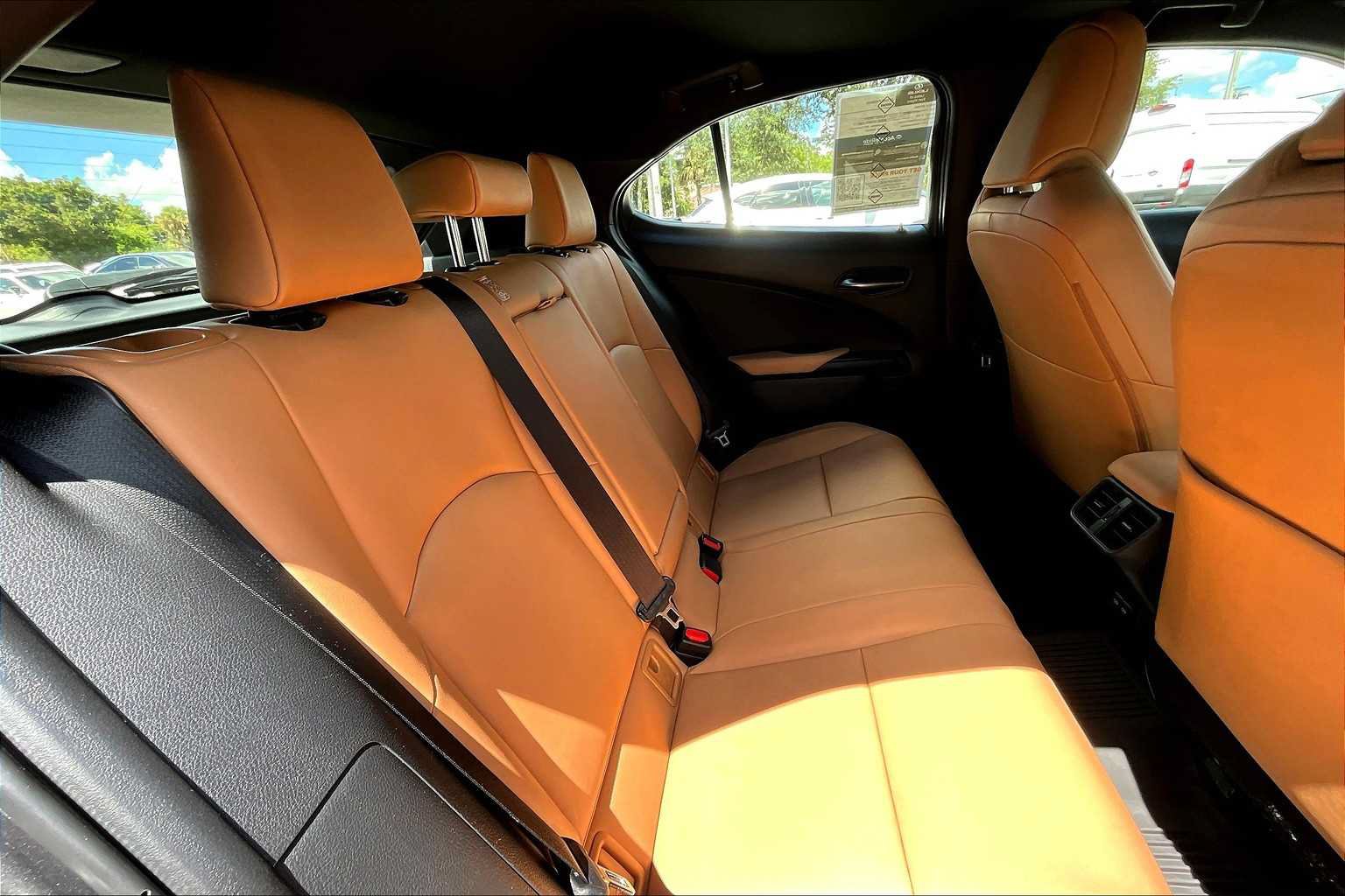Used 2023 Lexus UX 250h AWD w/ Accessory Package (Z1) image 19