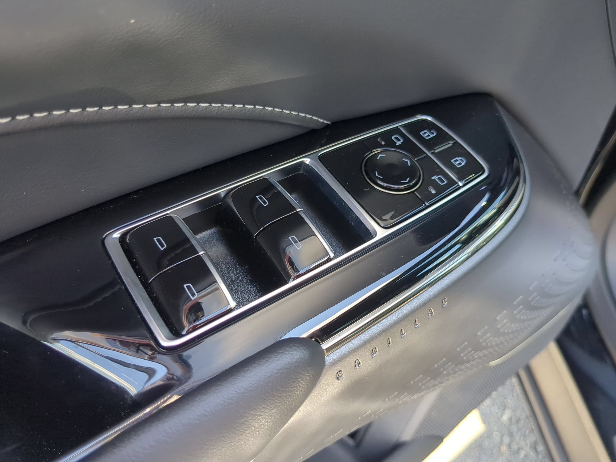 Certified 2024 Cadillac Lyriq Tech AWD/4WD image 21