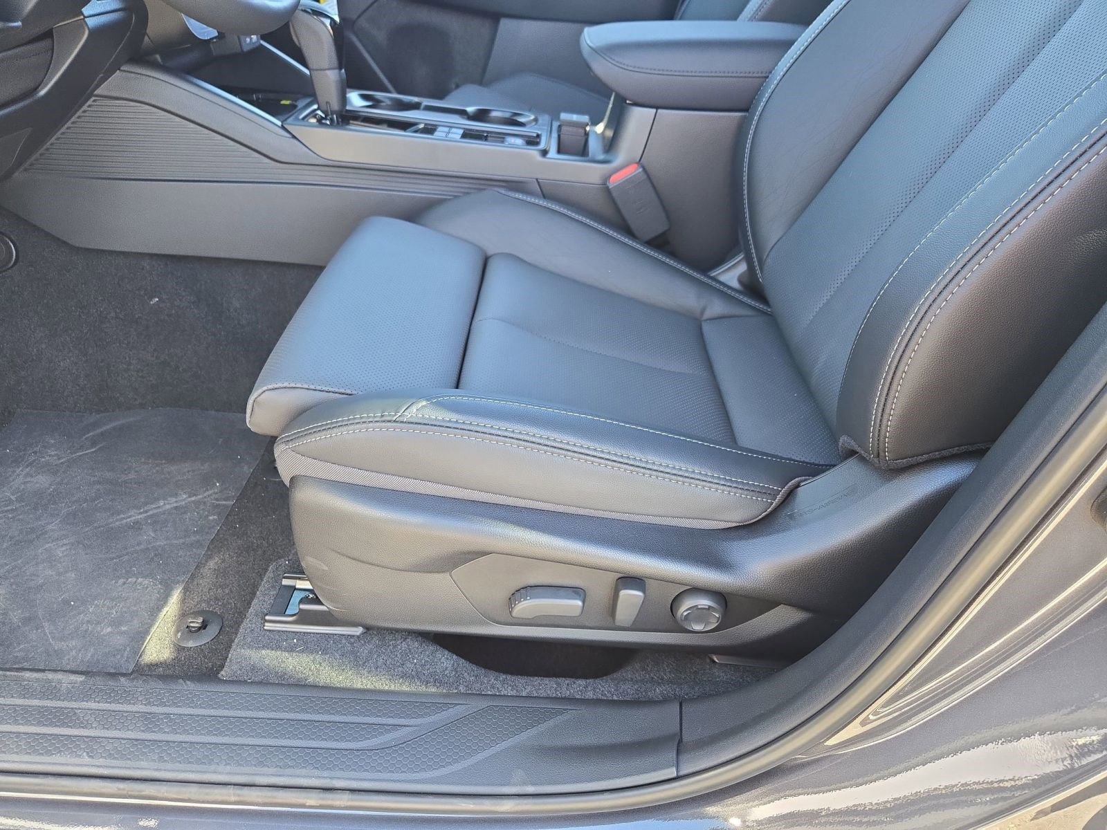 New 2026 Subaru Outback Touring image 13