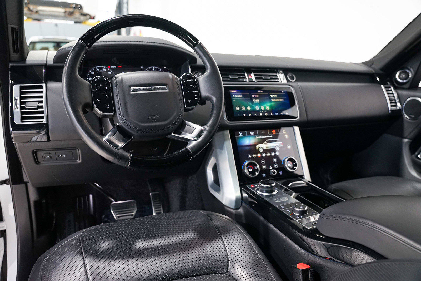 Used 2021 Land Rover Range Rover Westminster Edition image 9