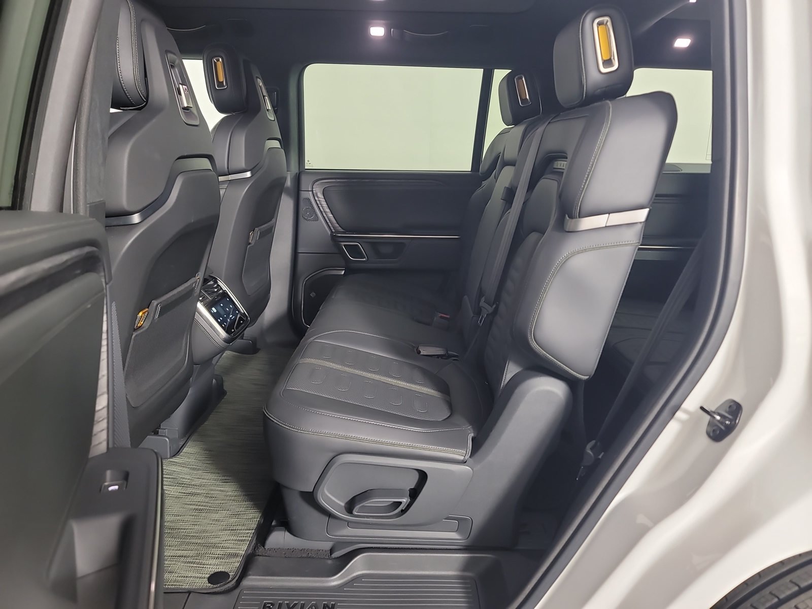 Used 2023 Rivian R1S Adventure Quad AWD/4WD image 21