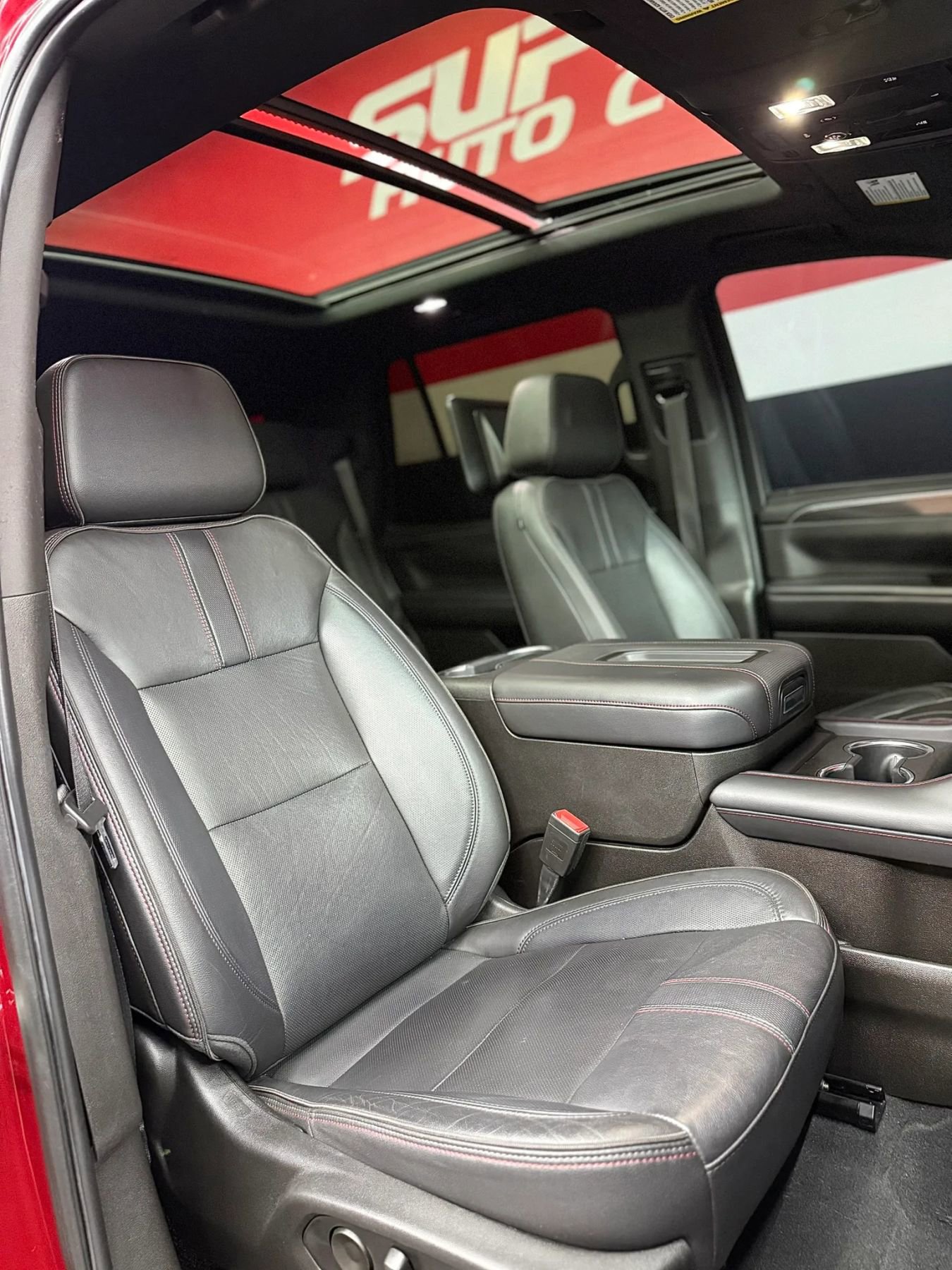 Used 2021 Chevrolet Tahoe RST w/ Luxury Package image 11