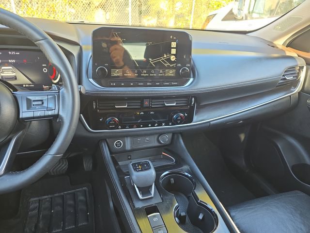 Used 2021 Nissan Rogue Platinum image 23