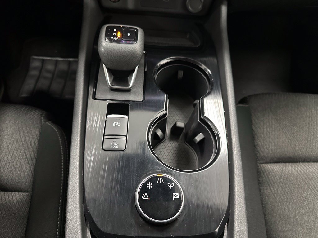 Used 2024 Nissan Rogue SV AWD/4WD image 32