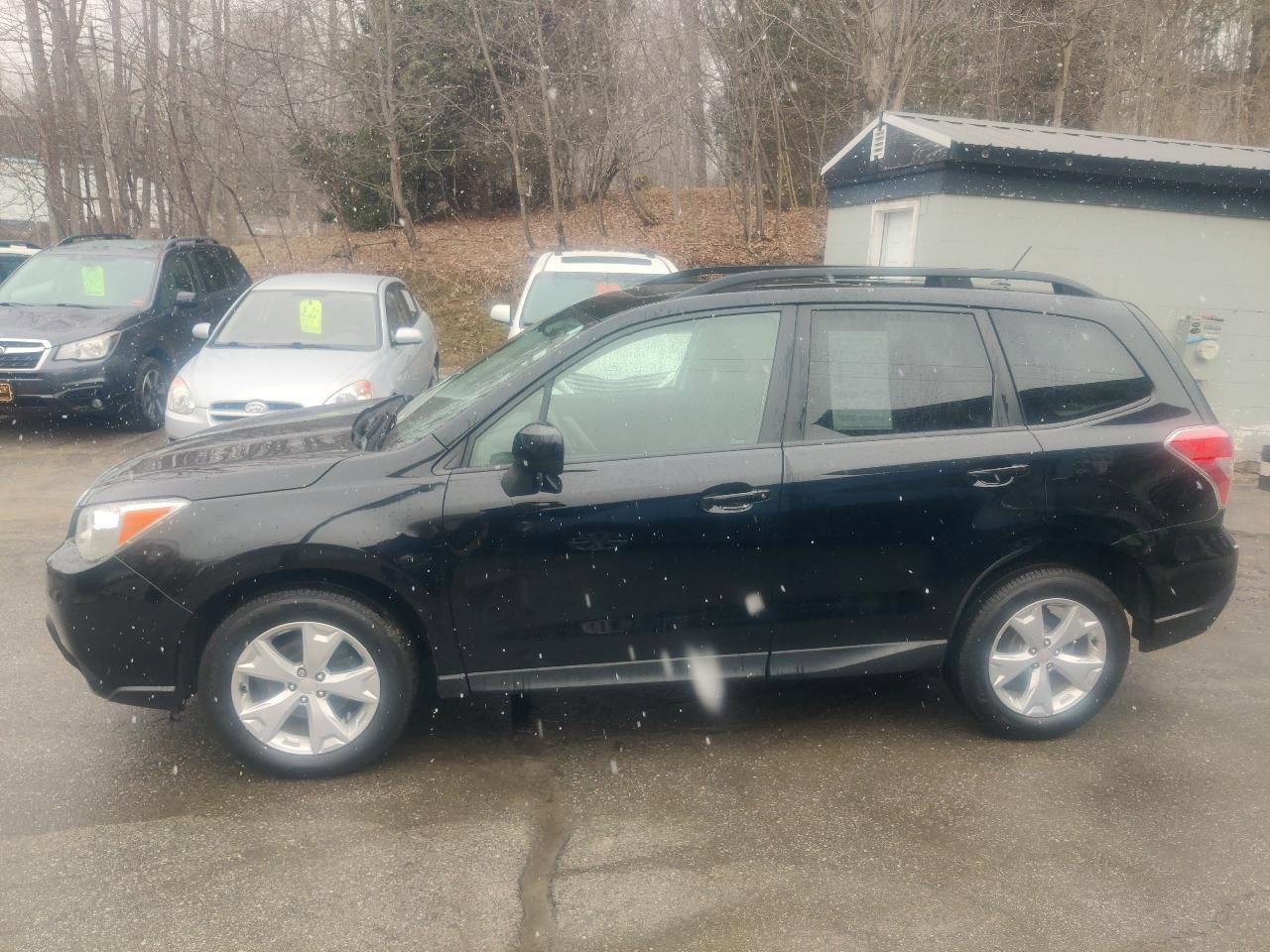 Used 2015 Subaru Forester 2.5i Premium w/ All-Weather Package image 3