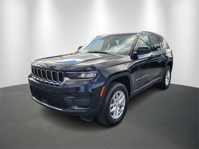 New 2025 Jeep Grand Cherokee Laredo X image 2