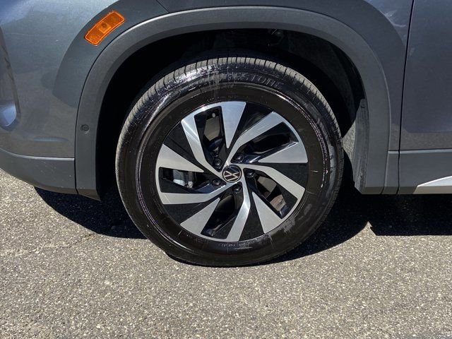 Used 2025 Volkswagen Tiguan S AWD/4WD image 9