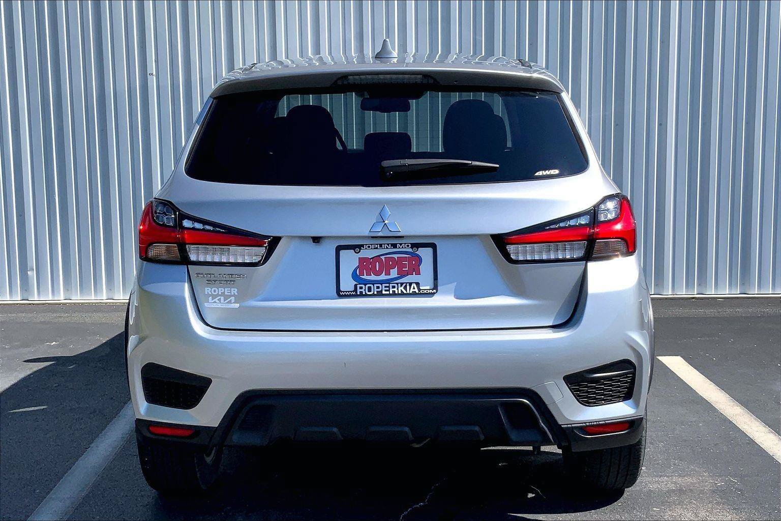 Used 2025 Mitsubishi Outlander Sport ES AWD/4WD image 4