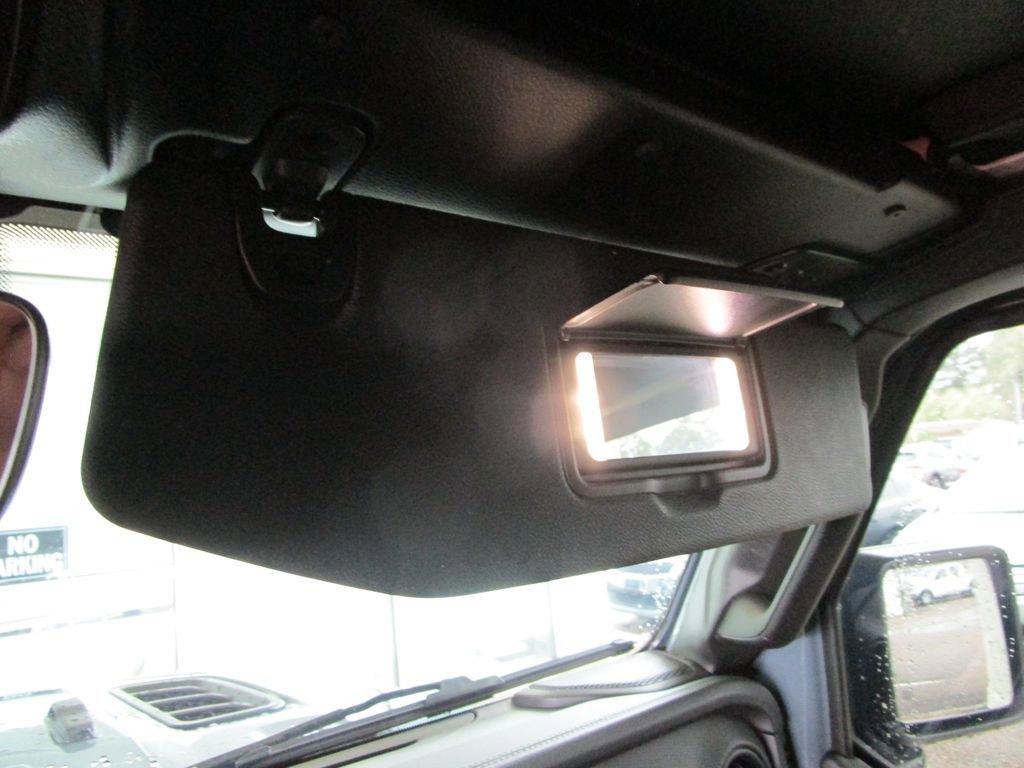 Used 2024 Jeep Wrangler Unlimited Rubicon image 47