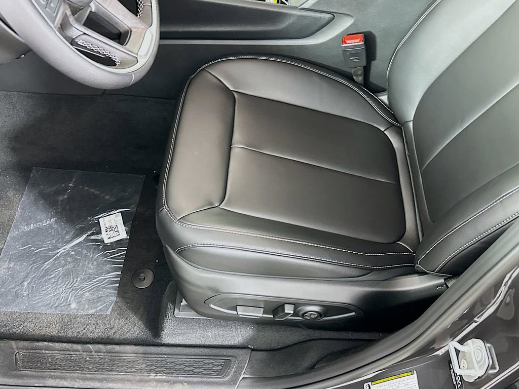 New 2025 Jeep Grand Cherokee L Limited w/ Black Appearance Package image 26