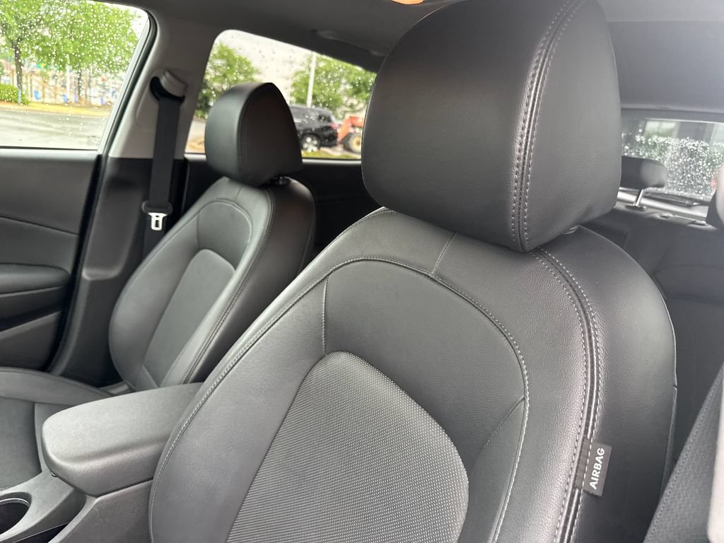 Certified 2023 Hyundai Kona Limited AWD/4WD image 12