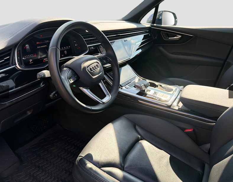Used 2023 Audi Q7 2.0T Premium w/ Convenience Package AWD/4WD image 3
