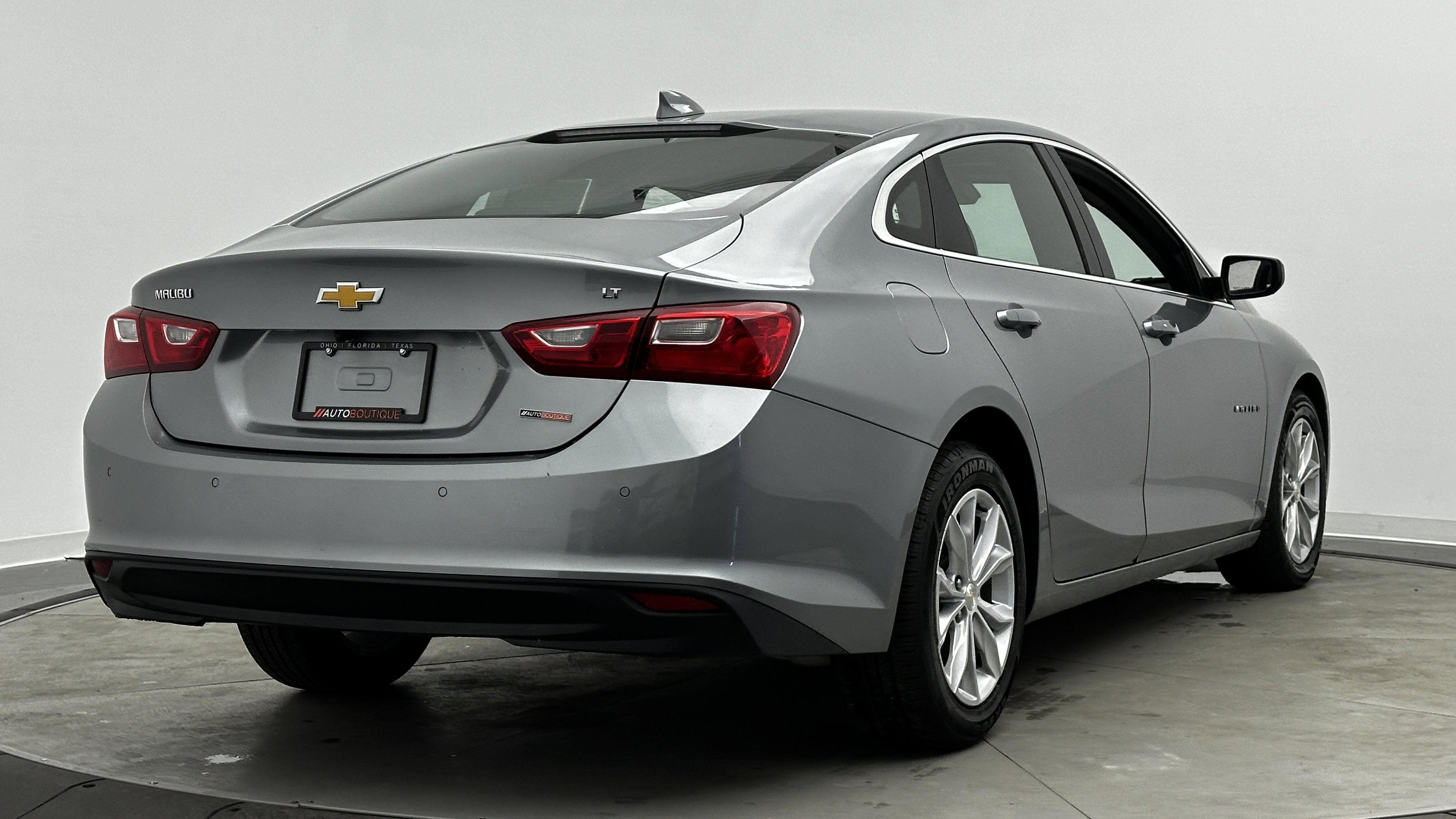 Used 2024 Chevrolet Malibu LT FWD image 7