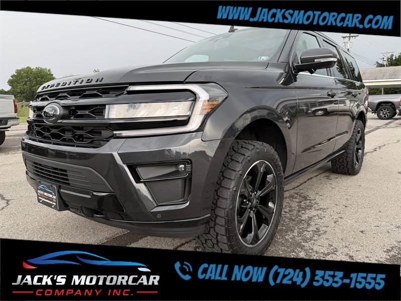 Used 2024 Ford Expedition Limited image 11