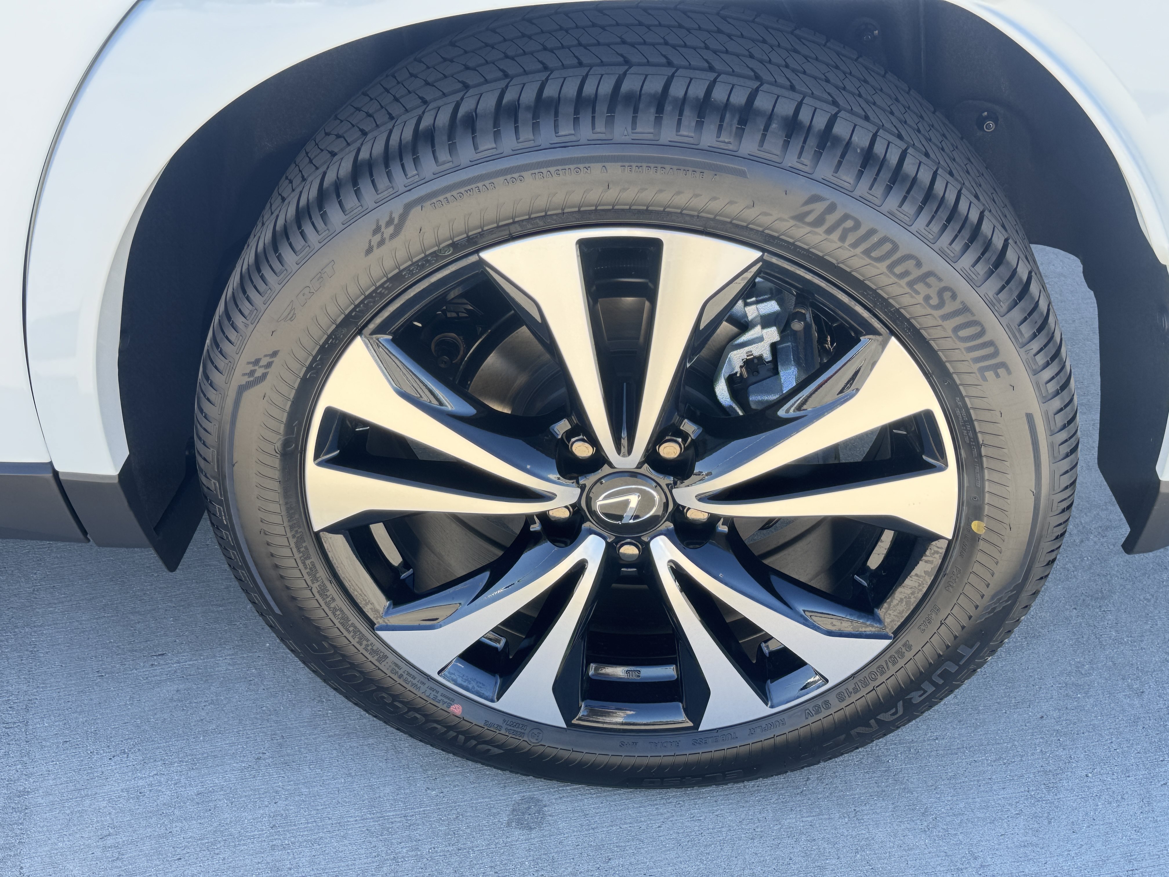 New 2026 Lexus UX 300h AWD image 18