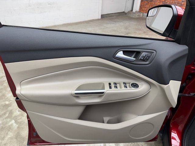 Certified 2018 Ford Escape Titanium image 10