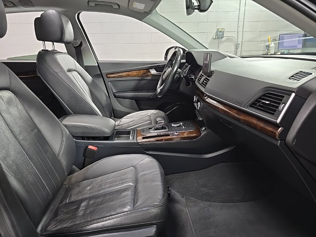 Used 2018 Audi Q5 2.0T Premium w/ Convenience Package AWD/4WD image 30