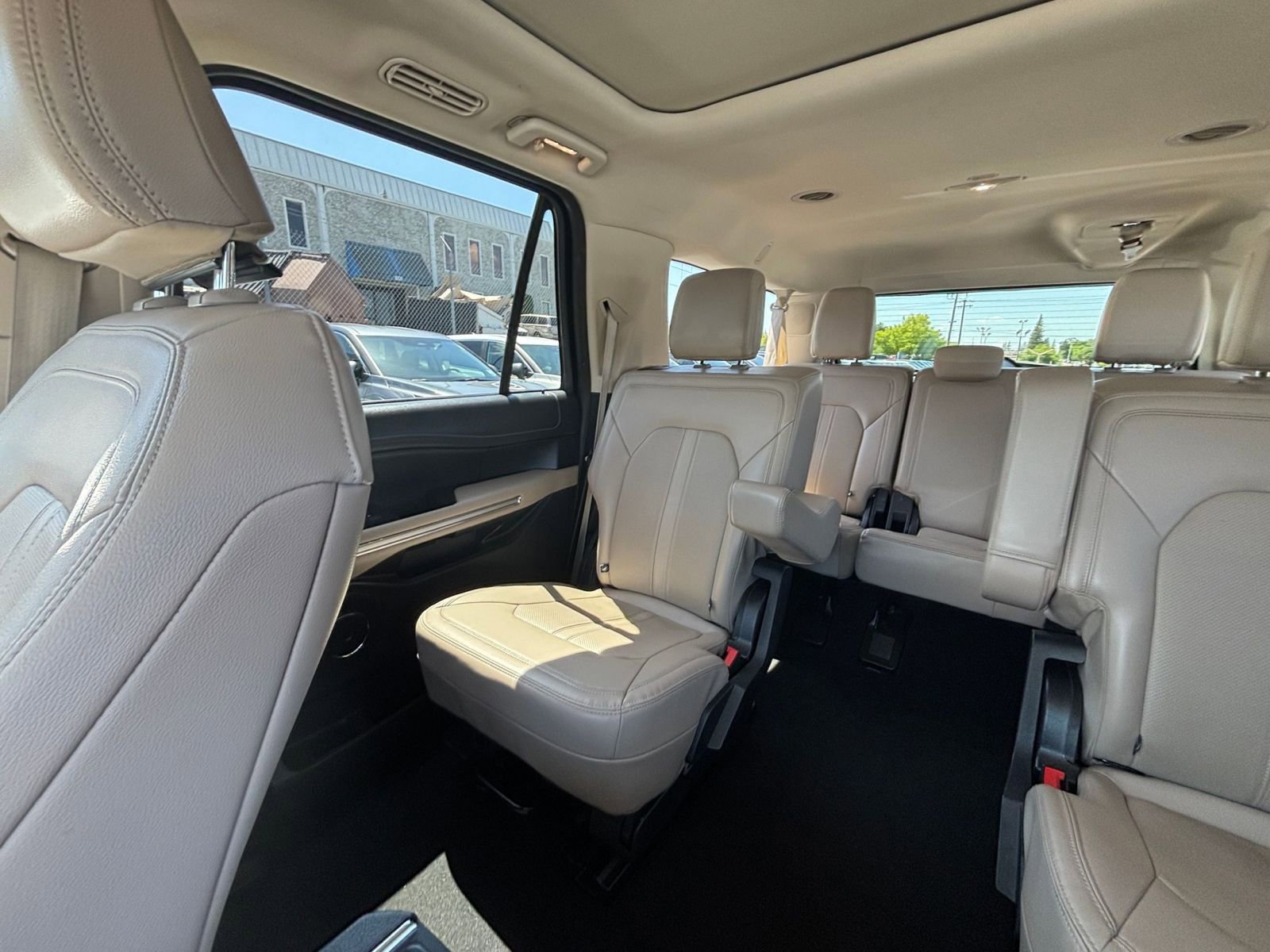 Used 2024 Ford Expedition Max Limited AWD/4WD image 44