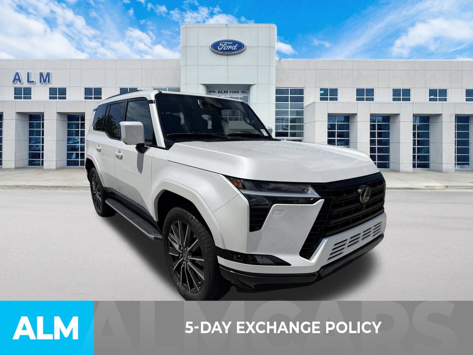Used 2026 Lexus GX 550 w/ Accessory Package (2T) AWD/4WD image 3