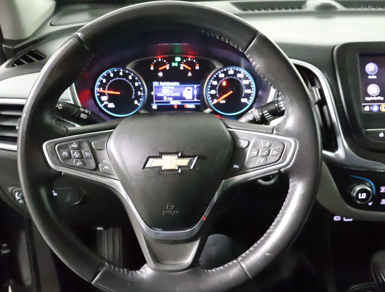 Used 2022 Chevrolet Equinox LT w/ Driver Convenience Package image 39