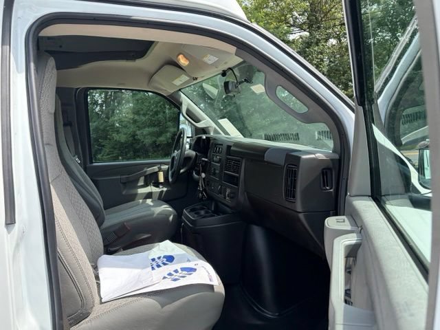 New 2026 Chevrolet Express 3500 w/ Power Convenience Package RWD image 24