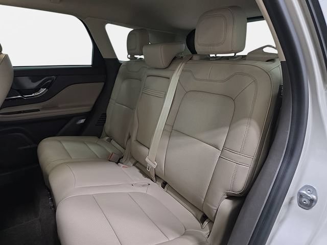 Certified 2023 Lincoln Corsair AWD w/ Equipment Group 101A image 11